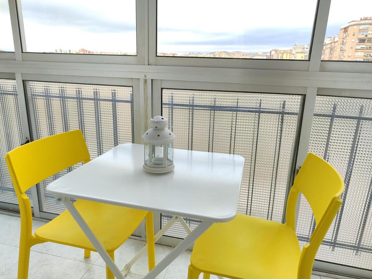 Diseno Y Relax Apartamento De Dos Habitaciones Cerca De La Playa Malaga Luaran gambar