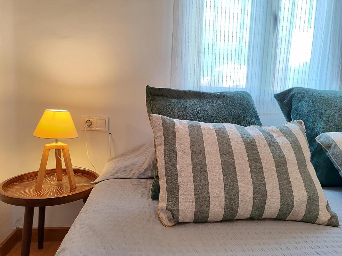 Diseno Y Relax Apartamento De Dos Habitaciones Cerca De La Playa Malaga Luaran gambar