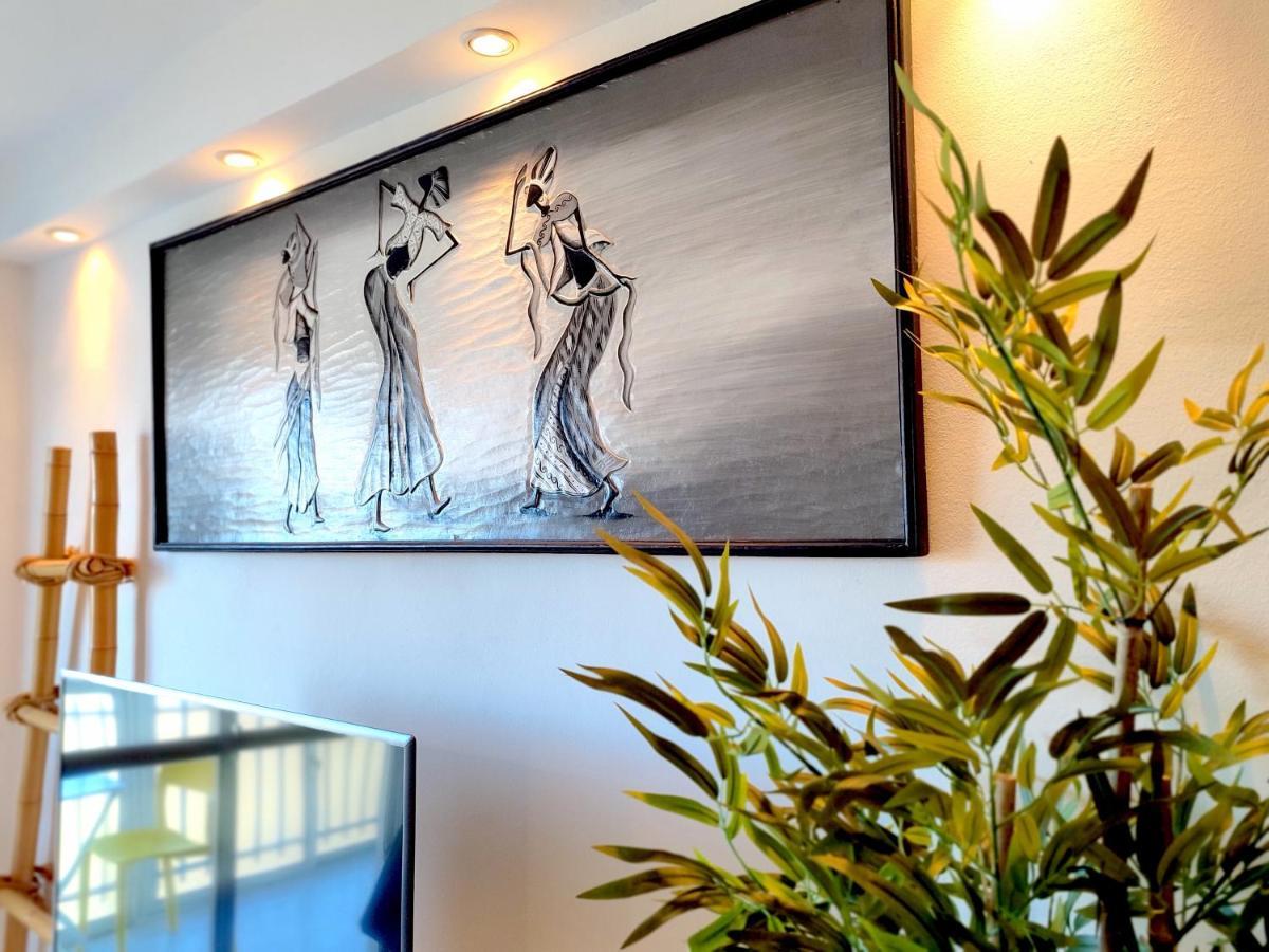 Diseno Y Relax Apartamento De Dos Habitaciones Cerca De La Playa Malaga Luaran gambar