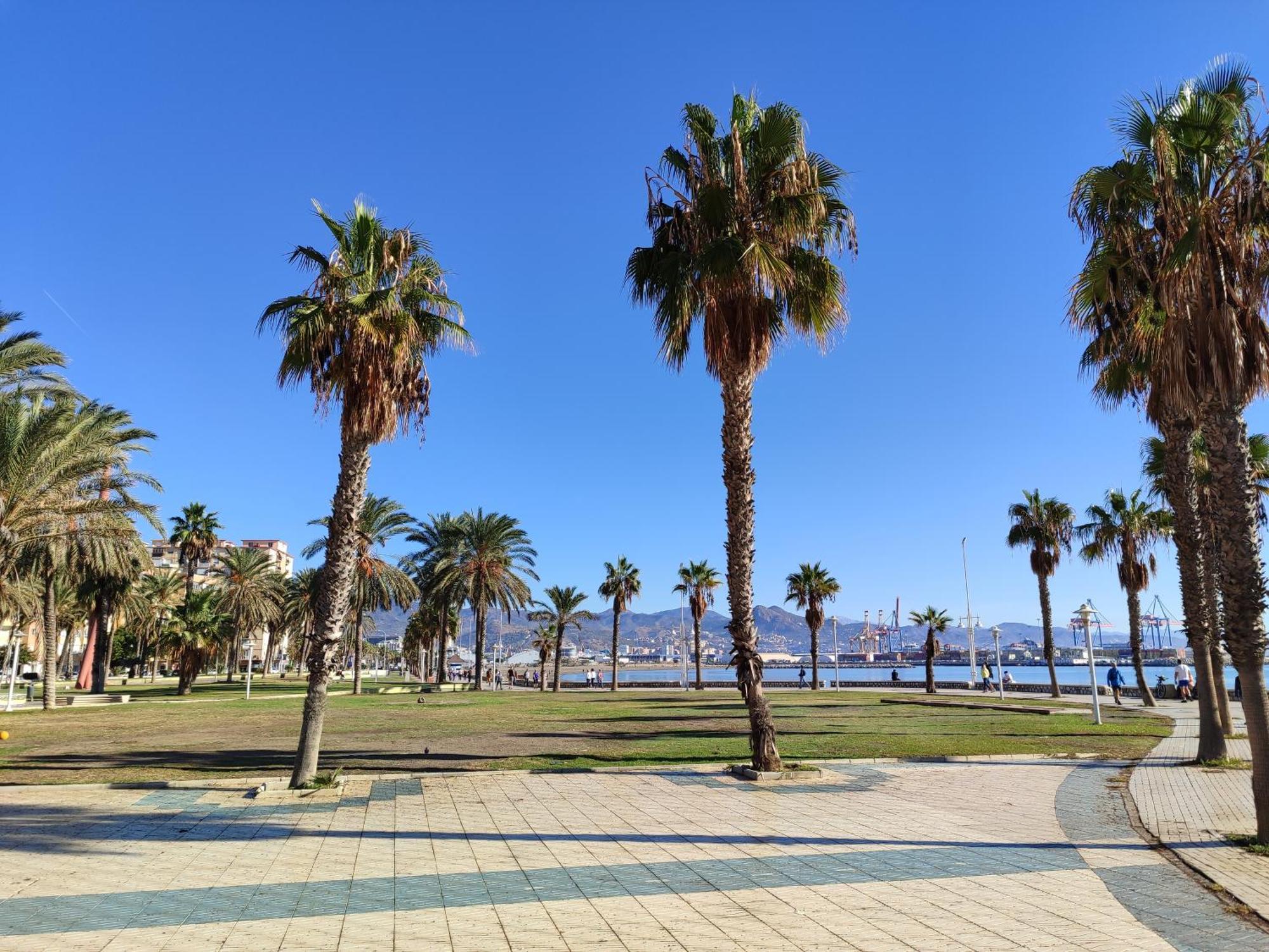 Diseno Y Relax Apartamento De Dos Habitaciones Cerca De La Playa Malaga Luaran gambar